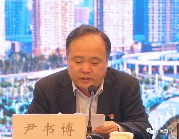 尹书博.webp.jpg