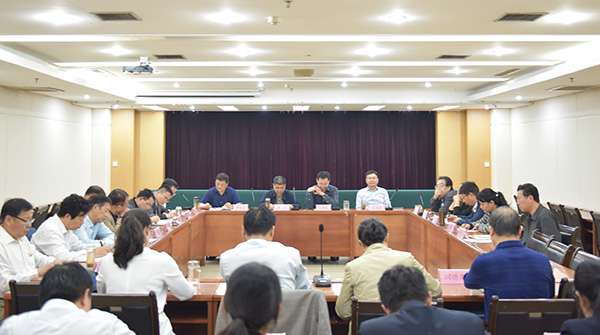 会场-网站.jpg