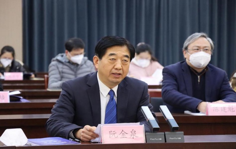 阮金泉第一届.jpg