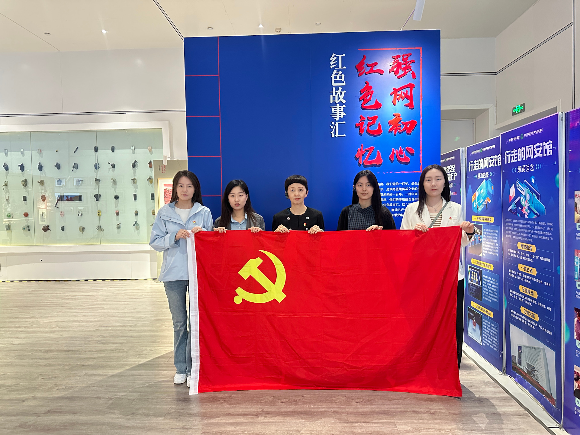 1775611491450155.jpg 研究生.jpg